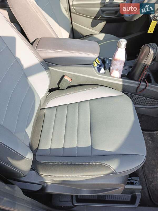 Внедорожник / Кроссовер Ford Escape 2018 в Днепре фото 18 Внедорожник / Кроссовер Ford Escape 2018 в Днепре