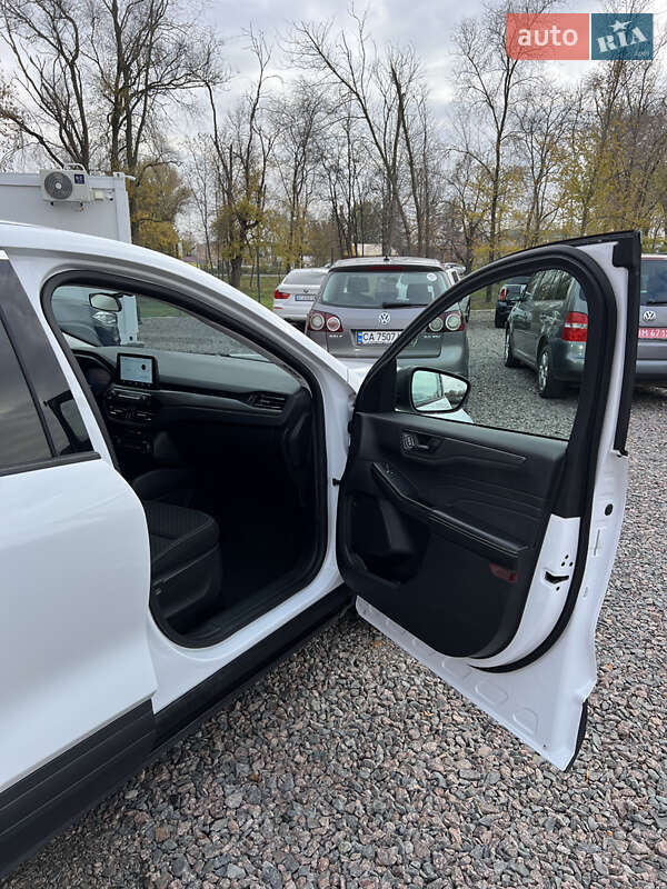 Внедорожник / Кроссовер Ford Escape 2023 в Черкассах