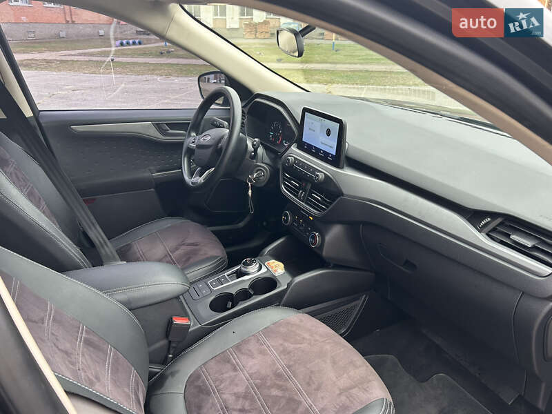 Внедорожник / Кроссовер Ford Escape 2020 в Полтаве