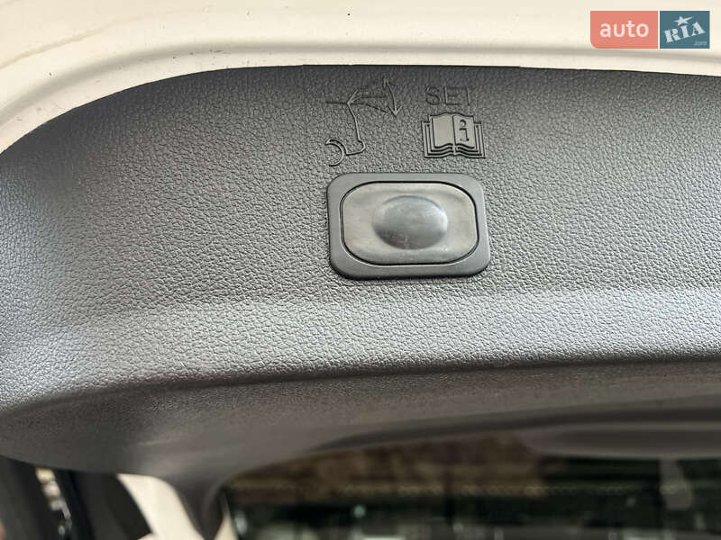 Позашляховик / Кросовер Ford Escape 2013 в Сумах