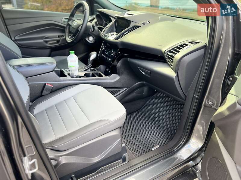 Позашляховик / Кросовер Ford Escape 2019 в Вінниці