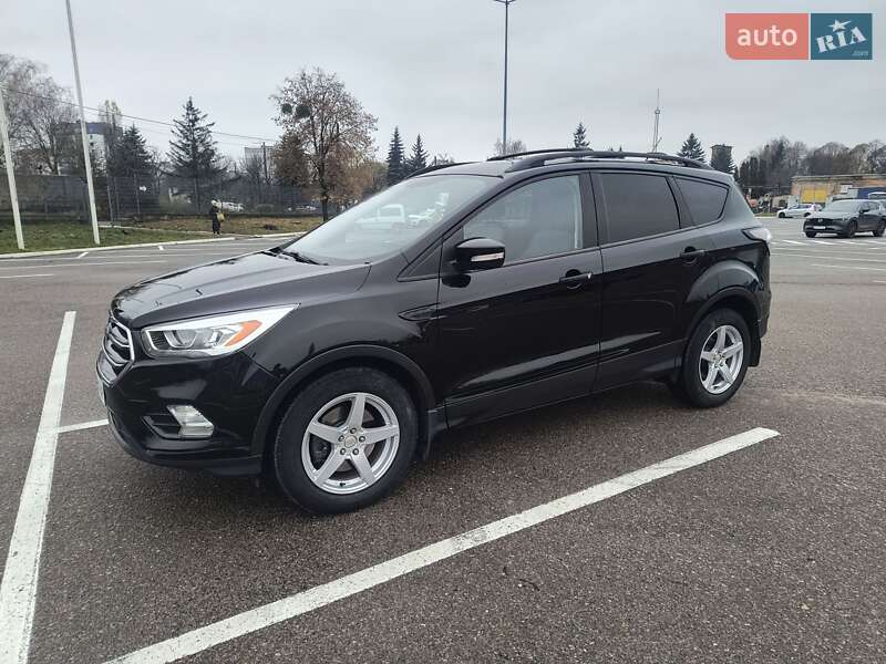 Внедорожник / Кроссовер Ford Escape 2017 в Житомире
