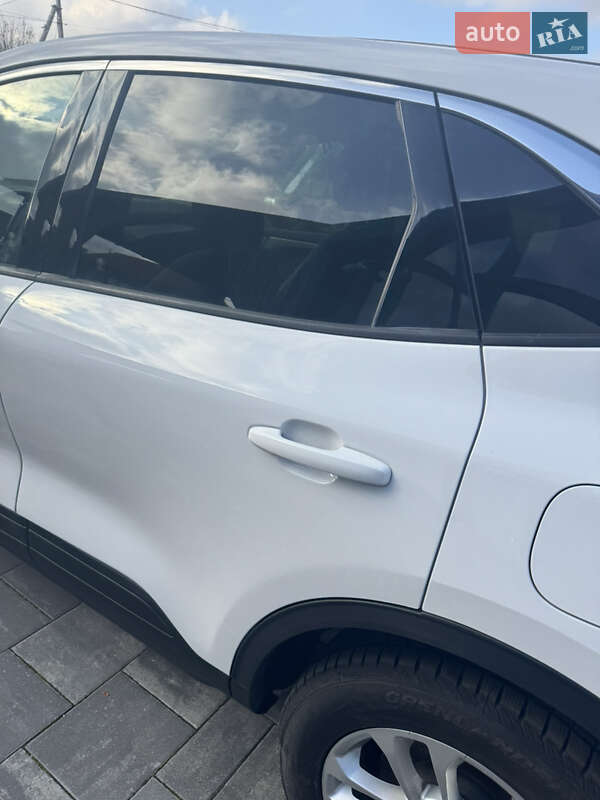 Позашляховик / Кросовер Ford Escape 2021 в Львові