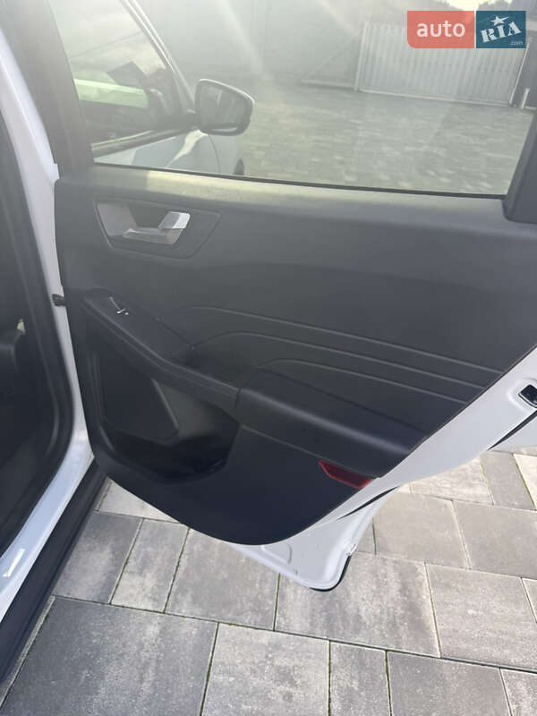 Позашляховик / Кросовер Ford Escape 2021 в Львові