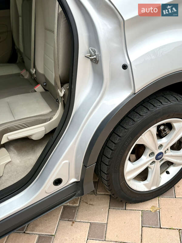 Позашляховик / Кросовер Ford Escape 2014 в Одесі фото 44 Позашляховик / Кросовер Ford Escape 2014 в Одесі