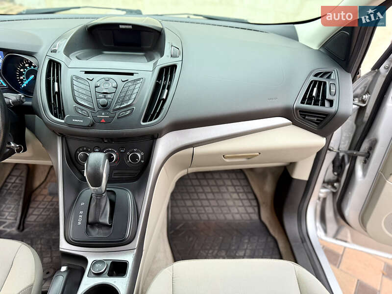 Позашляховик / Кросовер Ford Escape 2014 в Одесі фото 58 Позашляховик / Кросовер Ford Escape 2014 в Одесі