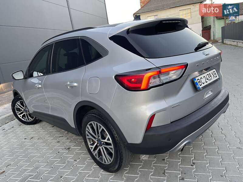 Внедорожник / Кроссовер Ford Escape 2020 в Стрые