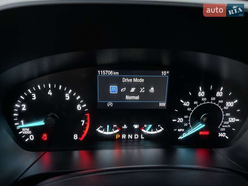 Внедорожник / Кроссовер Ford Escape 2020 в Стрые