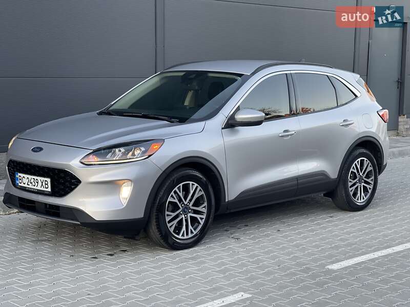 Внедорожник / Кроссовер Ford Escape 2020 в Стрые