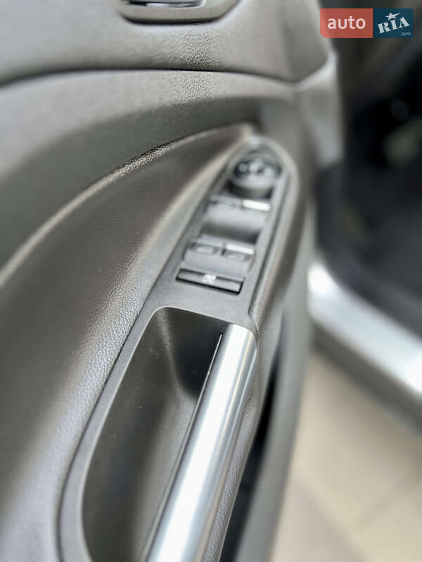 Позашляховик / Кросовер Ford Escape 2013 в Калуші фото 58 Позашляховик / Кросовер Ford Escape 2013 в Калуші