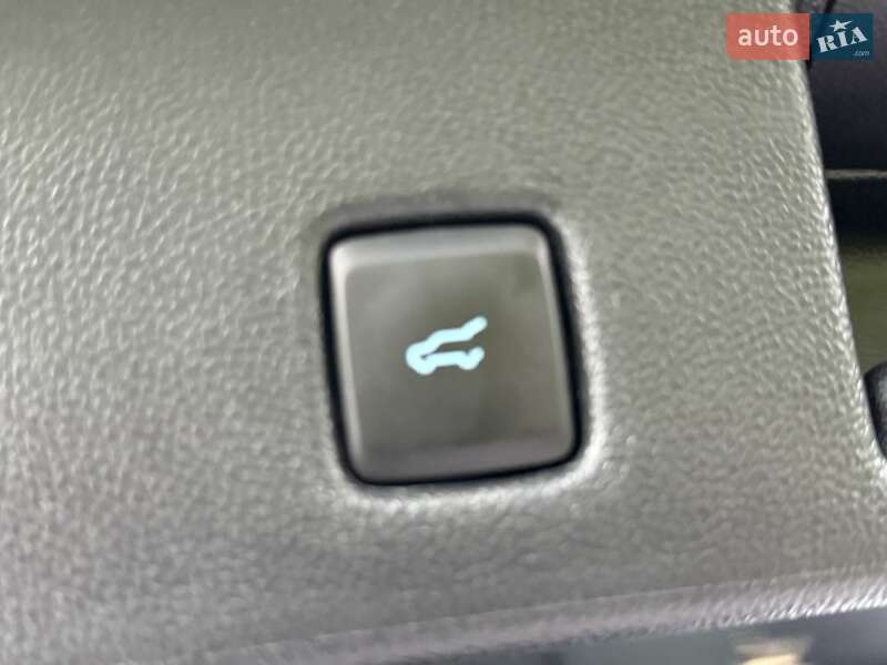 Позашляховик / Кросовер Ford Escape 2023 в Львові