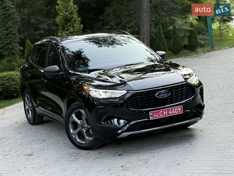 Позашляховик / Кросовер Ford Escape 2023 в Львові