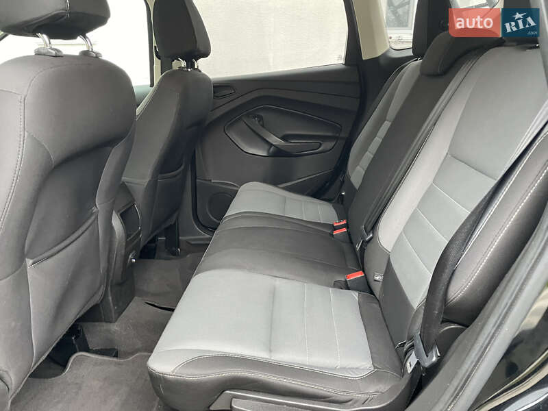 Внедорожник / Кроссовер Ford Escape 2017 в Лубнах