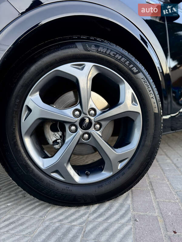 Внедорожник / Кроссовер Ford Escape 2023 в Львове