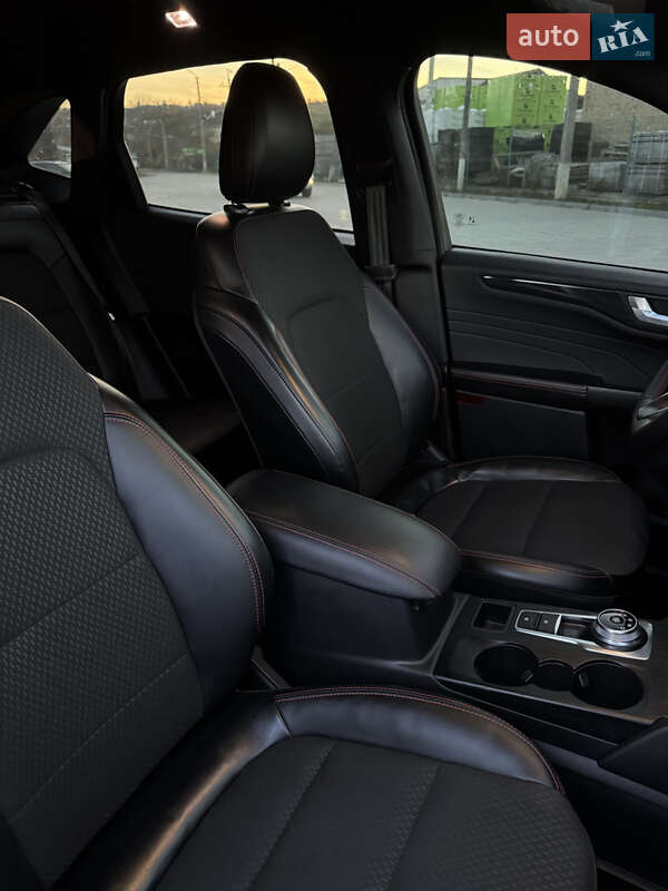 Внедорожник / Кроссовер Ford Escape 2023 в Львове