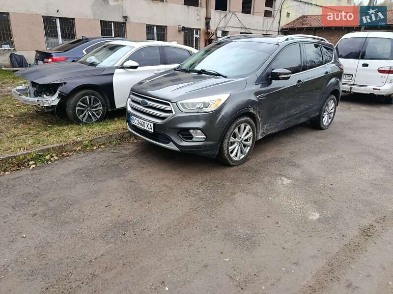 Внедорожник / Кроссовер Ford Escape 2017 в Львове