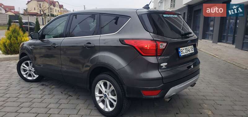 Позашляховик / Кросовер Ford Escape 2019 в Трускавці