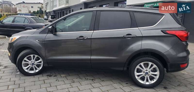 Позашляховик / Кросовер Ford Escape 2019 в Трускавці