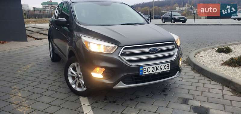 Позашляховик / Кросовер Ford Escape 2019 в Трускавці