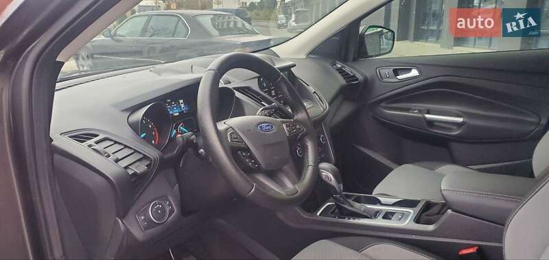 Позашляховик / Кросовер Ford Escape 2019 в Трускавці