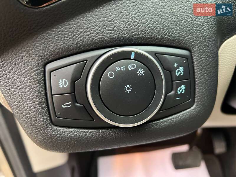 Позашляховик / Кросовер Ford Escape 2017 в Стрию фото 22 Позашляховик / Кросовер Ford Escape 2017 в Стрию