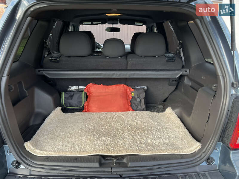 Внедорожник / Кроссовер Ford Escape 2012 в Лубнах