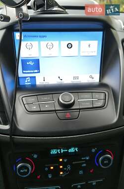 Внедорожник / Кроссовер Ford Escape 2017 в Киеве