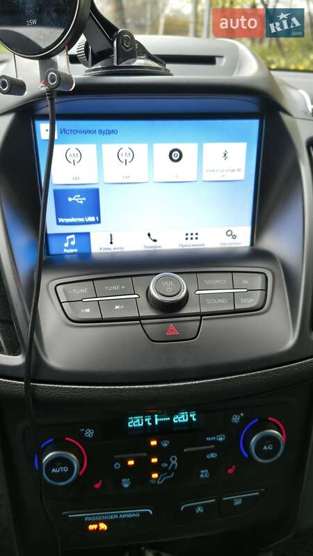 Внедорожник / Кроссовер Ford Escape 2017 в Киеве