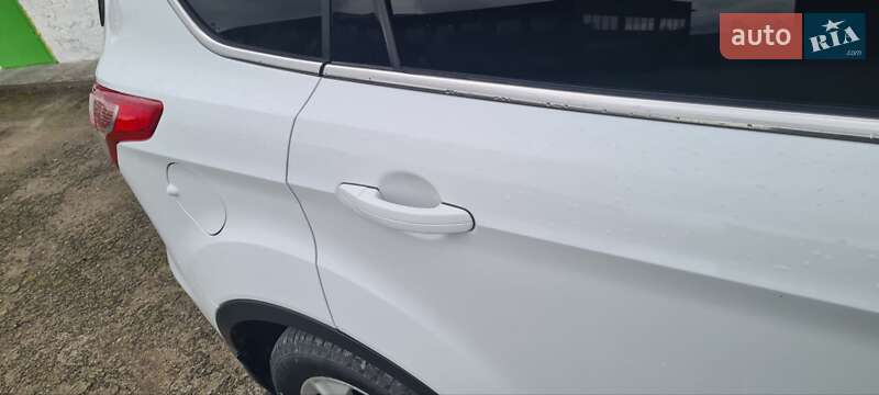 Внедорожник / Кроссовер Ford Escape 2014 в Радехове