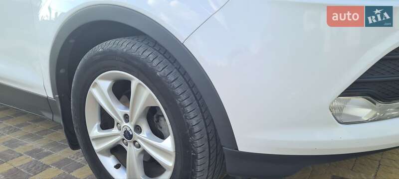 Внедорожник / Кроссовер Ford Escape 2014 в Радехове