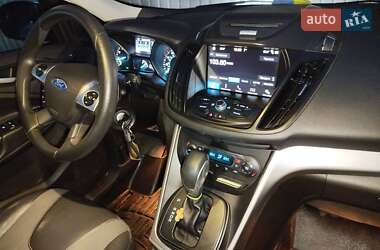 Позашляховик / Кросовер Ford Escape 2015 в Києві