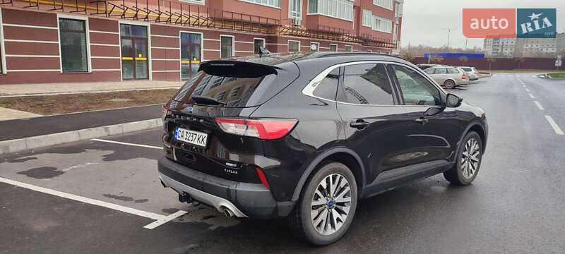 Позашляховик / Кросовер Ford Escape 2020 в Умані