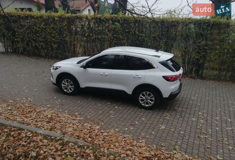 Внедорожник / Кроссовер Ford Escape 2023 в Львове