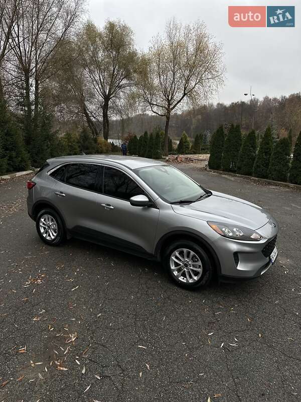 Внедорожник / Кроссовер Ford Escape 2021 в Киеве