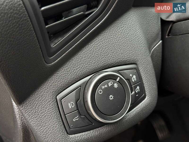 Позашляховик / Кросовер Ford Escape 2018 в Києві фото 23 Позашляховик / Кросовер Ford Escape 2018 в Києві