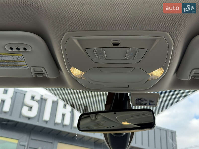 Позашляховик / Кросовер Ford Escape 2016 в Стрию