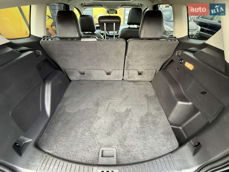 Позашляховик / Кросовер Ford Escape 2016 в Стрию