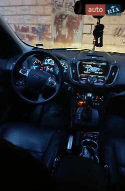 Позашляховик / Кросовер Ford Escape 2015 в Дніпрі