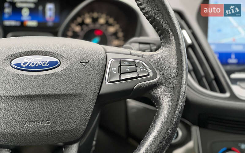 Позашляховик / Кросовер Ford Escape 2016 в Львові фото 13 Позашляховик / Кросовер Ford Escape 2016 в Львові