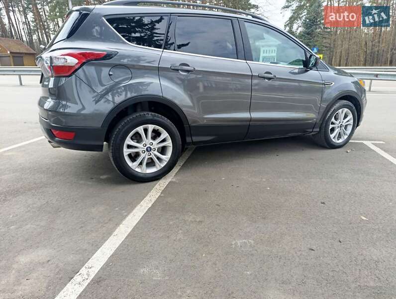 Внедорожник / Кроссовер Ford Escape 2018 в Смыге фото 17 Внедорожник / Кроссовер Ford Escape 2018 в Смыге