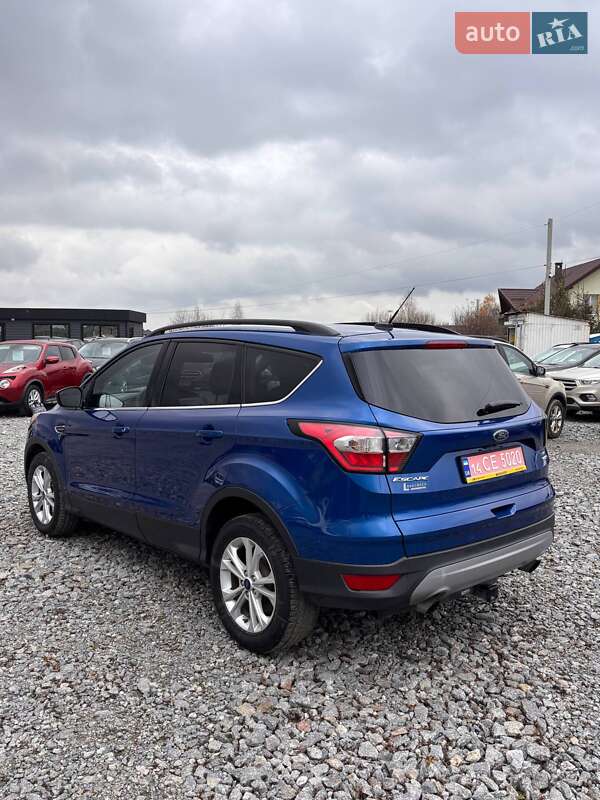 Внедорожник / Кроссовер Ford Escape 2018 в Львове