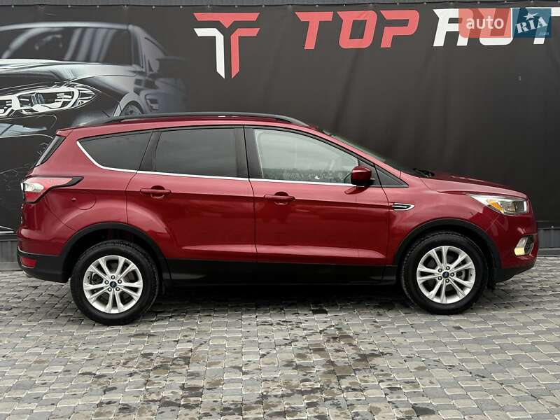 Позашляховик / Кросовер Ford Escape 2018 в Львові