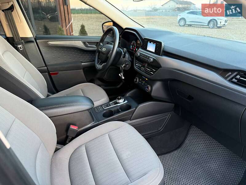 Внедорожник / Кроссовер Ford Escape 2019 в Коломые