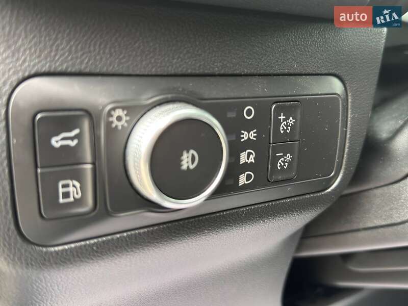 Позашляховик / Кросовер Ford Escape 2022 в Львові