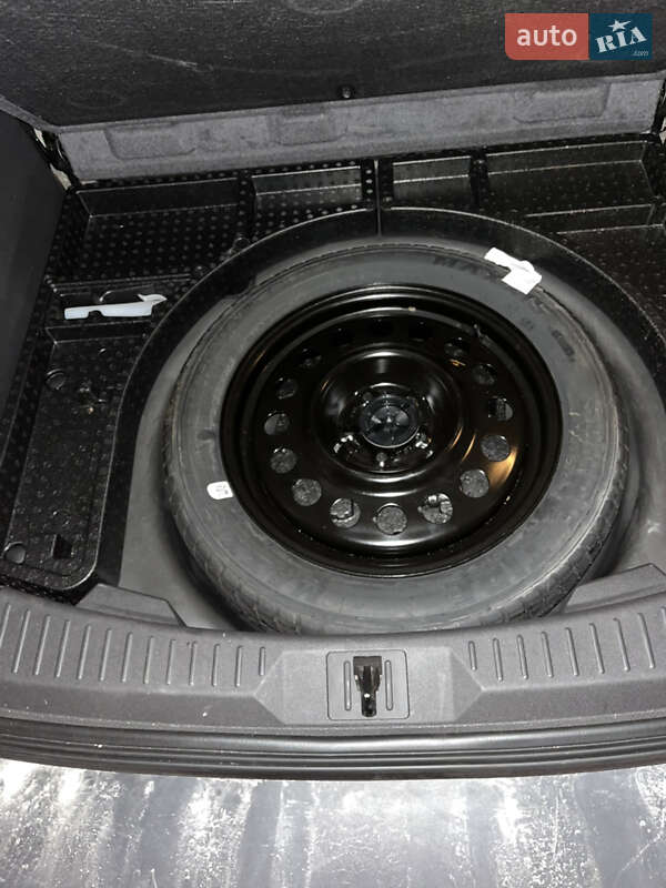 Внедорожник / Кроссовер Ford Escape 2016 в Львове