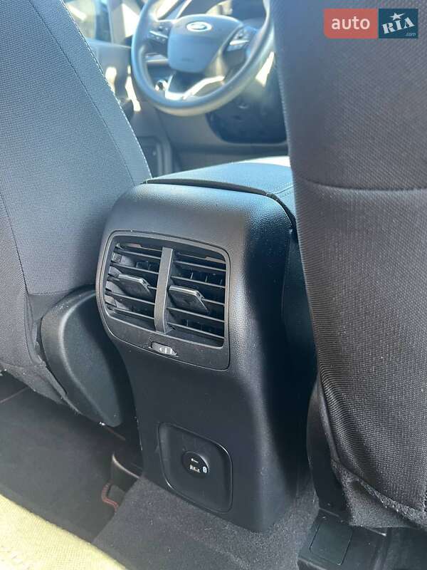 Позашляховик / Кросовер Ford Escape 2020 в Києві