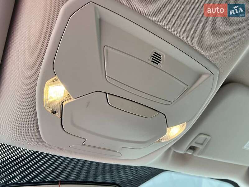 Позашляховик / Кросовер Ford Escape 2016 в Львові фото 34 Позашляховик / Кросовер Ford Escape 2016 в Львові