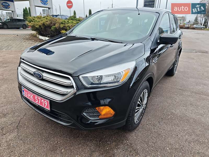 Внедорожник / Кроссовер Ford Escape 2017 в Сумах