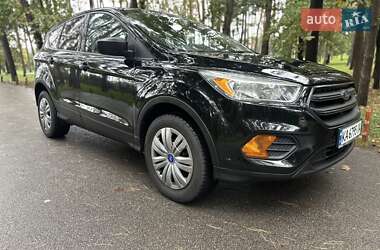 Позашляховик / Кросовер Ford Escape 2017 в Києві