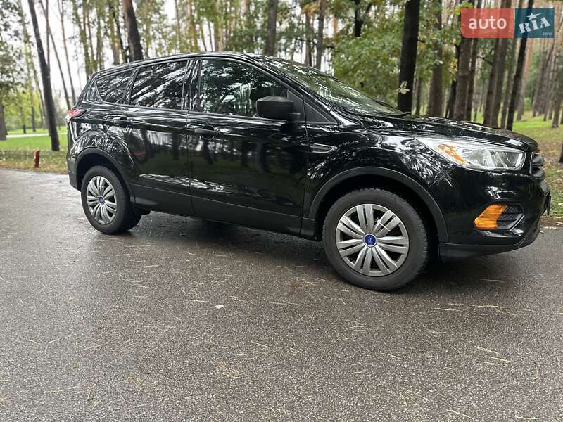 Позашляховик / Кросовер Ford Escape 2017 в Києві фото 2 Позашляховик / Кросовер Ford Escape 2017 в Києві